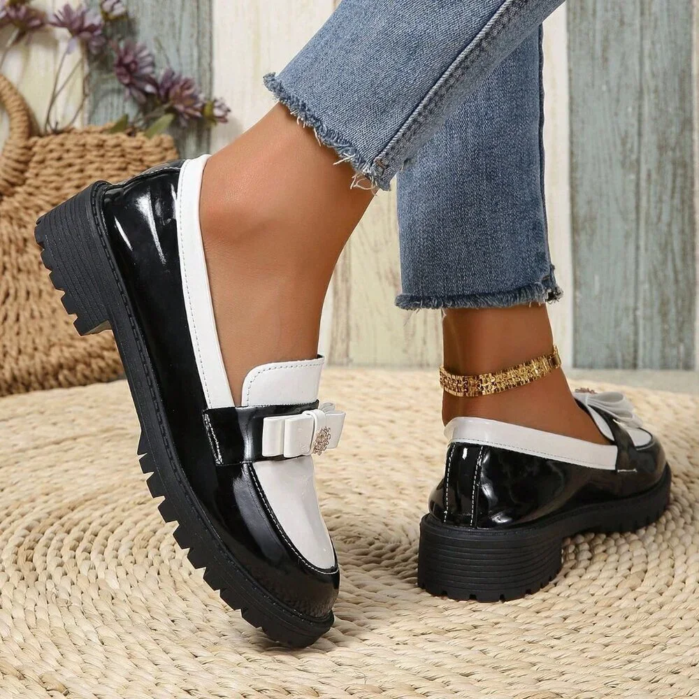 Black And White Vintage Women's Rhinestone Decor Platform Loafers